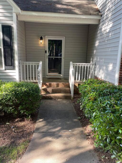 Simple Elegant Townhouse Dt Raleigh Ncsu Daire Dış mekan fotoğraf