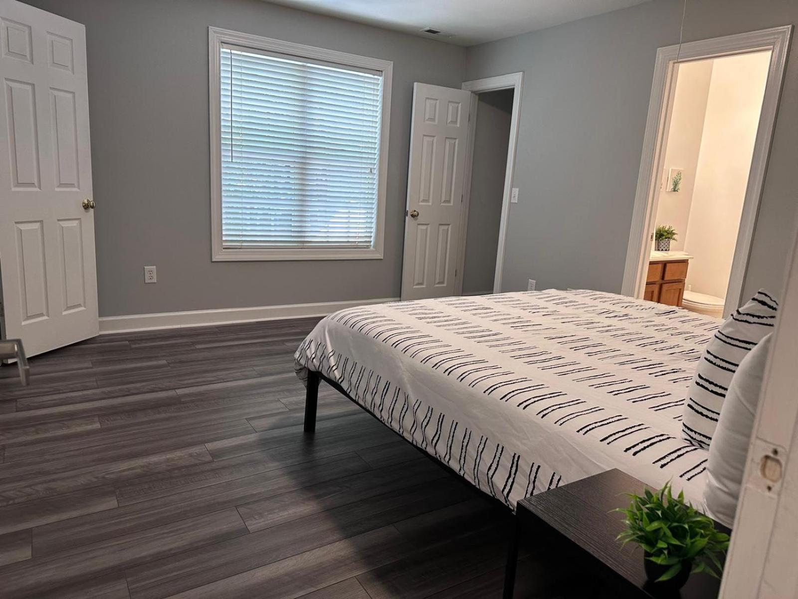 Simple Elegant Townhouse Dt Raleigh Ncsu Daire Dış mekan fotoğraf